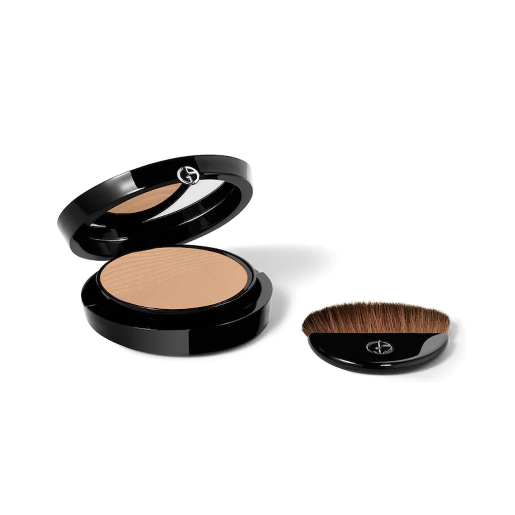 ARMANI BEAUTY - LUMINOUS SILK GLOW SETTING POWDER (LIGHT TO MEDIUM WITH A GOLDEN UNDERTONE) - MyVaniteeCase